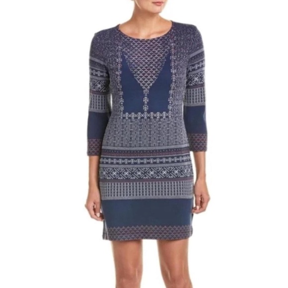BCBGMaxAzria Dresses & Skirts - BCBGMaxAzria Navy Patterned Midi Dress